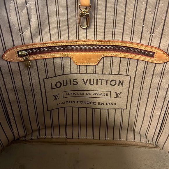 Louis Vuitton Neverfull MM Monogram - Picture 11 of 11